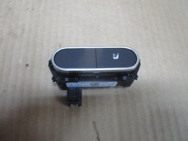 Кнопка обогрева сидений MERCEDES-BENZ A-класс AMG W177 (2019 - 2023) — Разборка Мерседес