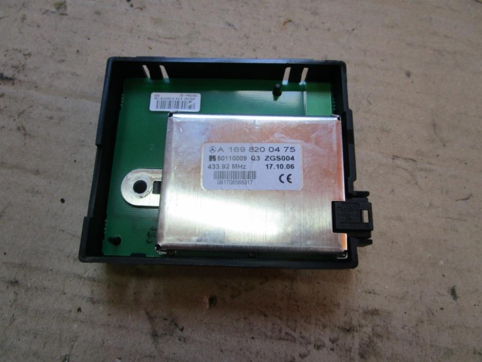 Антенна MERCEDES-BENZ A-класс W169 (2004 - 2008) фото 1 — Разборка Мерседес