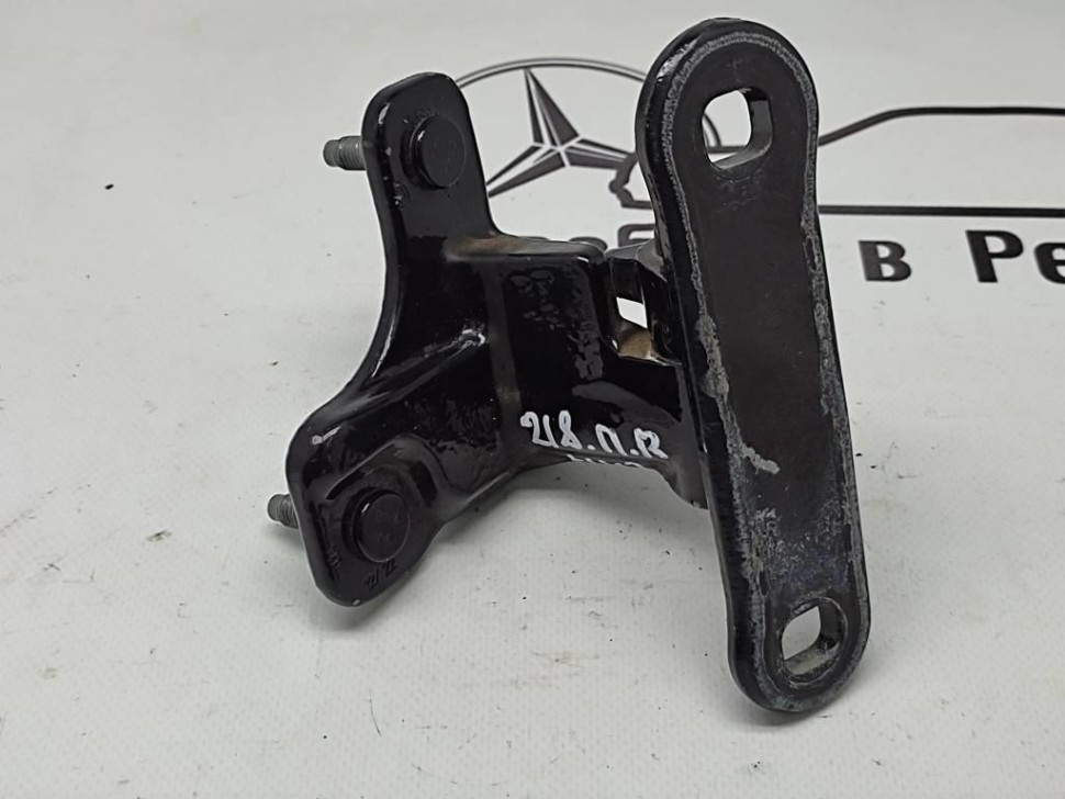 Петля двери MERCEDES-BENZ CLS-класс C218/X218 (2010 - 2014) фото 1 — Разборка Мерседес