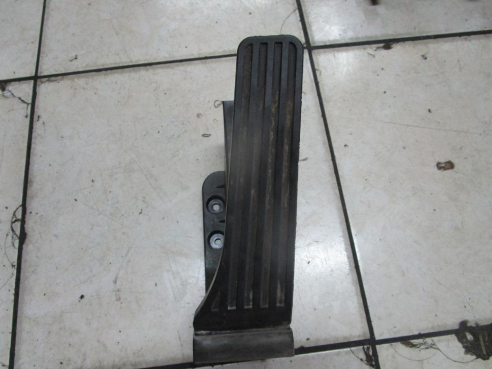 Педаль газа электронная MERCEDES-BENZ C-класс W204/S204 (2006 - 2011) фото 1 — Разборка Мерседес