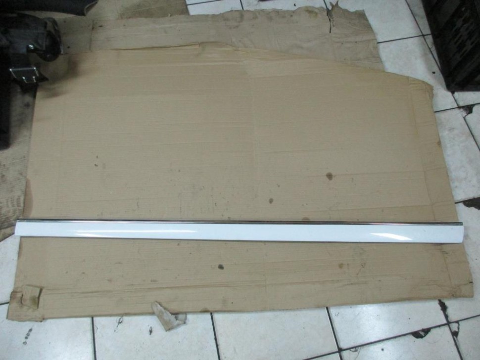 Молдинг двери MERCEDES-BENZ CL-класс C215 рестайлинг (2002 - 2006) фото 1 — Разборка Мерседес