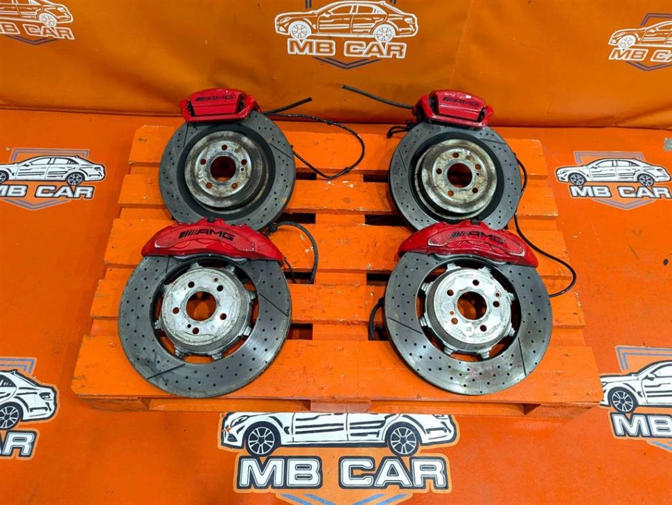 Комплект тормозов MERCEDES-BENZ C-класс AMG W205/S205/C205/A205 (2014 - 2018) фото 1 — Разборка Мерседес