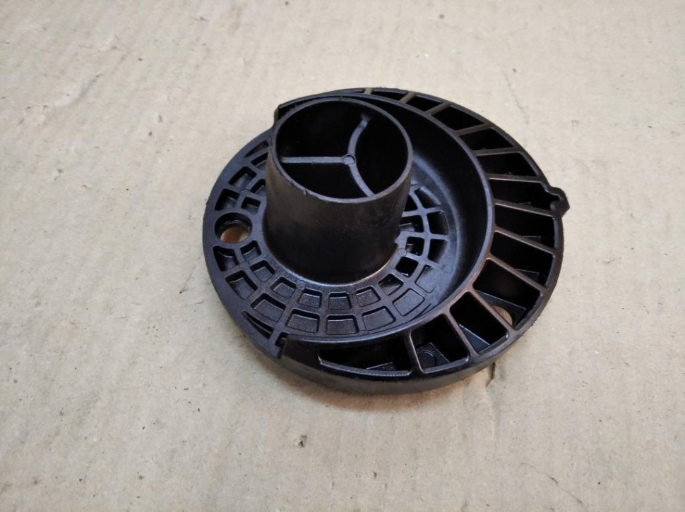 Опора задней пружины MERCEDES-BENZ GLC-класс X253 (2015 - 2019) фото 1 — Разборка Мерседес