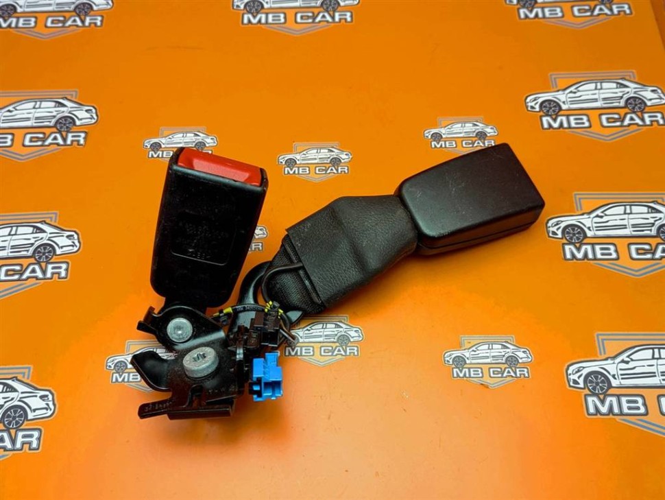 Замок ремня безопасности MERCEDES-BENZ C-класс AMG W205/S205/C205/A205 (2014 - 2018) фото 1 — Разборка Мерседес