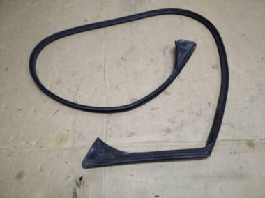 Уплотнитель крыши MERCEDES-BENZ CLA-класс C117/X117 (2013 - 2016) — Разборка Мерседес