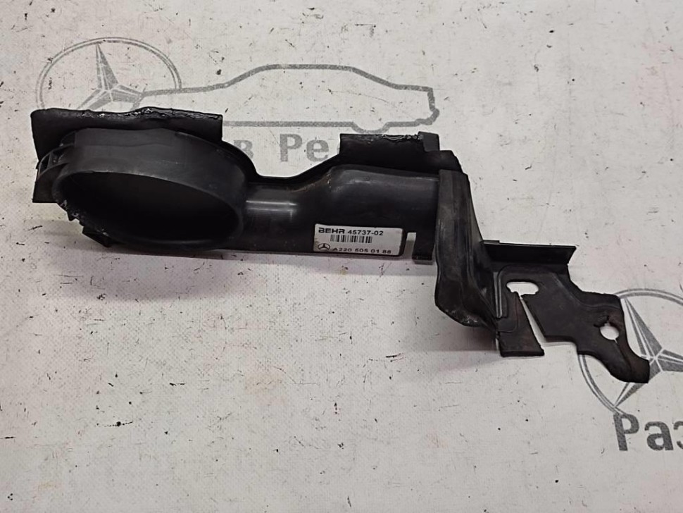 Воздуховод радиатора MERCEDES-BENZ S-класс W220 (1998 - 2005) фото 1 — Разборка Мерседес