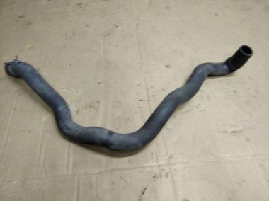 Патрубок радиатора MERCEDES-BENZ CLA-класс C117/X117 (2013 - 2016) — Разборка Мерседес