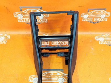 Подлокотник MERCEDES-BENZ E-класс W124/S124/C124/A124 (1984 - 1997) — Разборка Мерседес