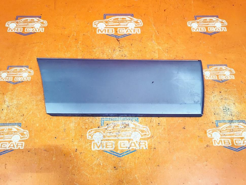 Молдинг двери MERCEDES-BENZ E-класс W124/S124/C124/A124 (1984 - 1997) фото 1 — Разборка Мерседес