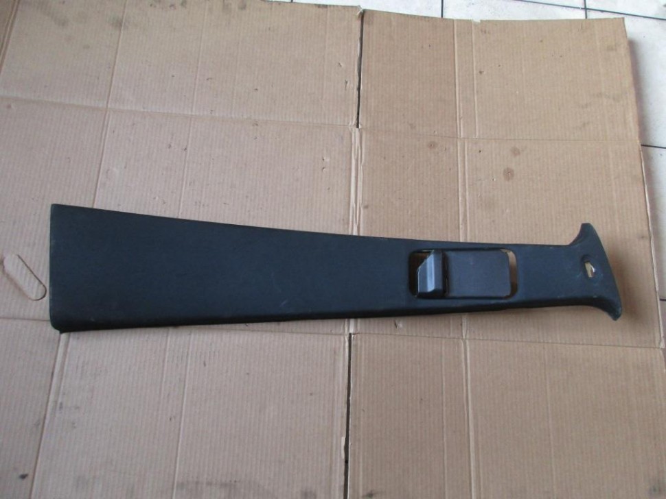 Накладка средней стойки MERCEDES-BENZ M-класс W164 (2005 - 2008) фото 1 — Разборка Мерседес