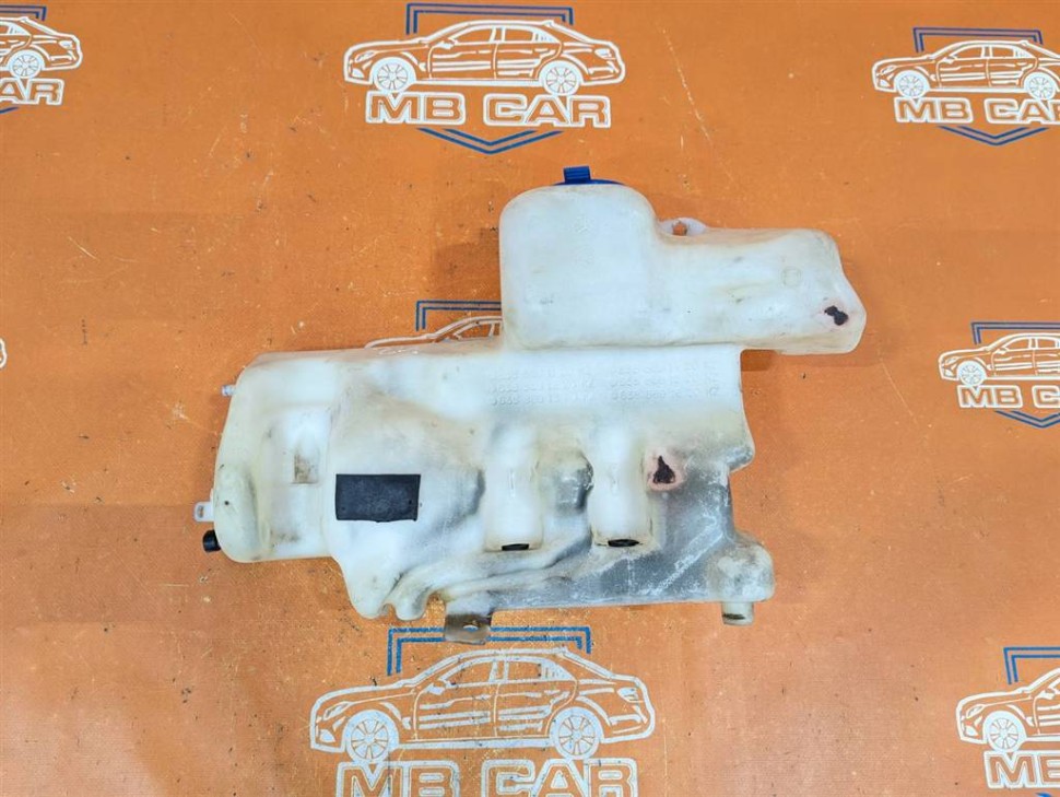 Бачок омывателя MERCEDES-BENZ Vito W638 (1996 - 2003) фото 1 — Разборка Мерседес