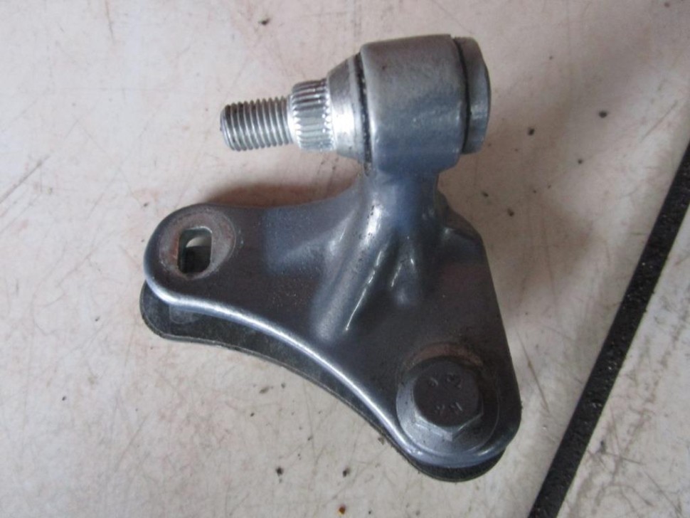 Петля двери MERCEDES-BENZ C-класс W203/S203/CL203 рестайлинг (2004 - 2008) фото 1 — Разборка Мерседес