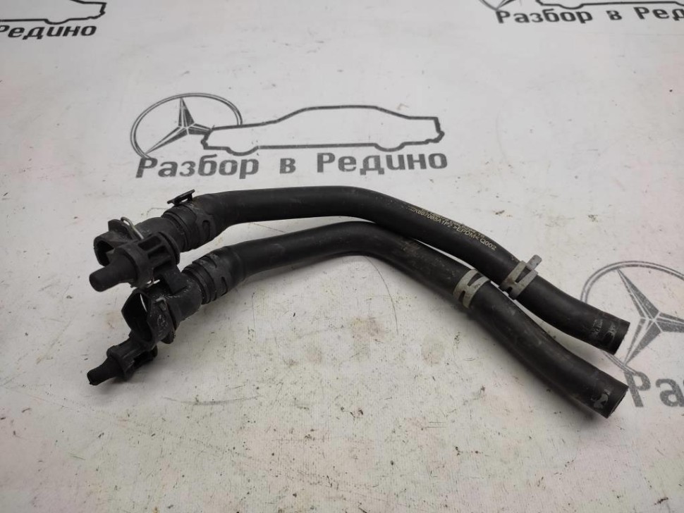 Патрубок ОЖ MERCEDES-BENZ S-класс W222/C217/A217 (2013 - 2017) фото 1 — Разборка Мерседес