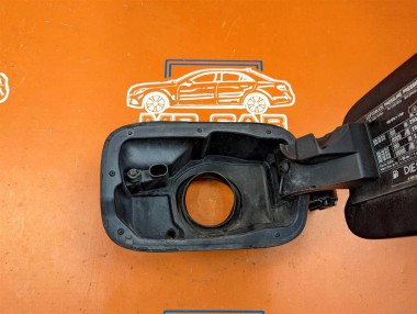 Лючок топливного бака MERCEDES-BENZ C-класс W204/S204/С204 рестайлинг (2011 - 2015) — Разборка Мерседес