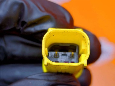 Пиропатрон капота MERCEDES-BENZ S-класс W222/C217/A217 (2013 - 2017) — Разборка Мерседес