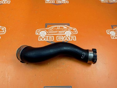 Патрубок интеркулера MERCEDES-BENZ E-класс W212/S212/C207/A207 (2009 - 2013) — Разборка Мерседес