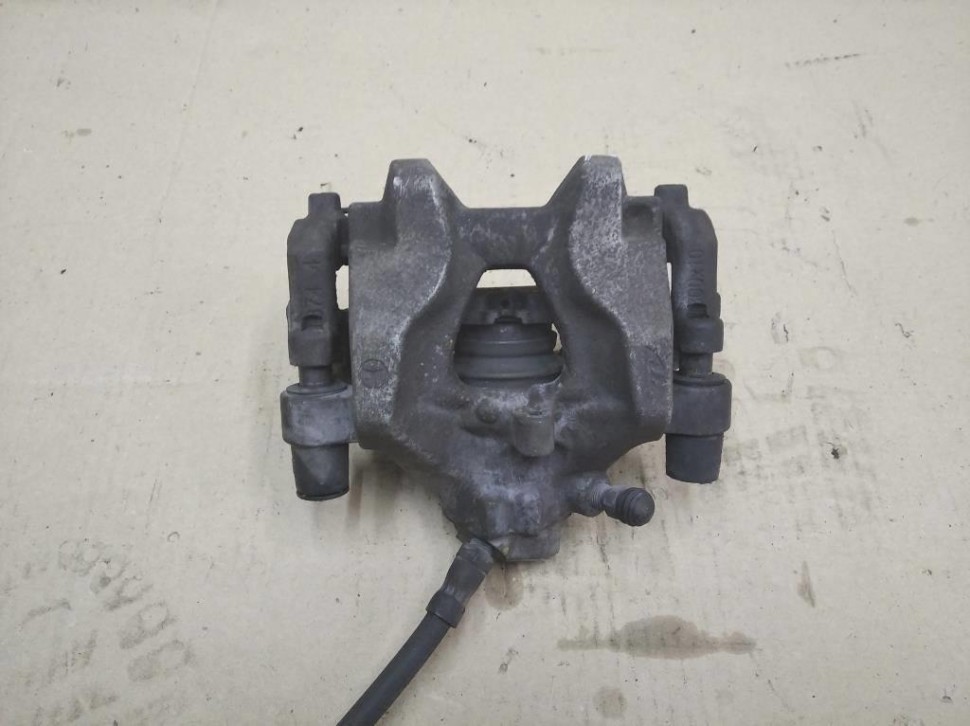 Суппорт задний левый MERCEDES-BENZ C-класс W204/S204/С204 рестайлинг (2011 - 2015) фото 1 — Разборка Мерседес