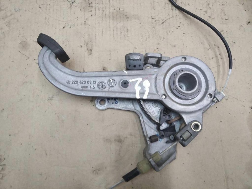 Педаль ручника MERCEDES-BENZ E-класс W210/S210 рестайлинг (1999 - 2003) фото 1 — Разборка Мерседес