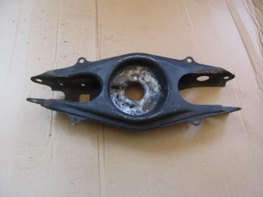 Рычаг задней стойки (лодка) MERCEDES-BENZ C-класс AMG W204/S204/С204 рестайлинг (2011 - 2015) — Разборка Мерседес