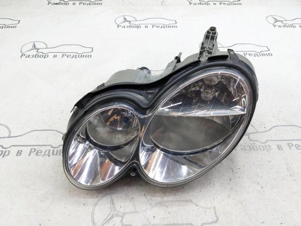 Фара левая MERCEDES-BENZ CLK-класс C209/A209 (2002 - 2005) фото 1 &mdash; Разборка Мерседес