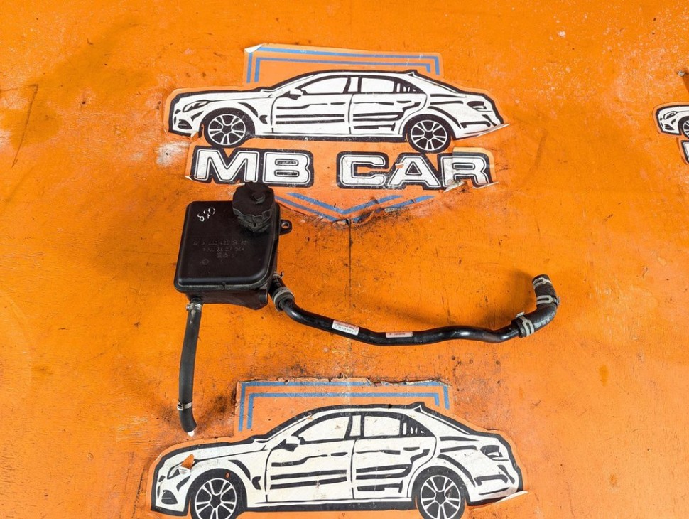 Бачок ГУРа MERCEDES-BENZ C-класс W204/S204/С204 рестайлинг (2011 - 2015) фото 1 &mdash; Разборка Мерседес