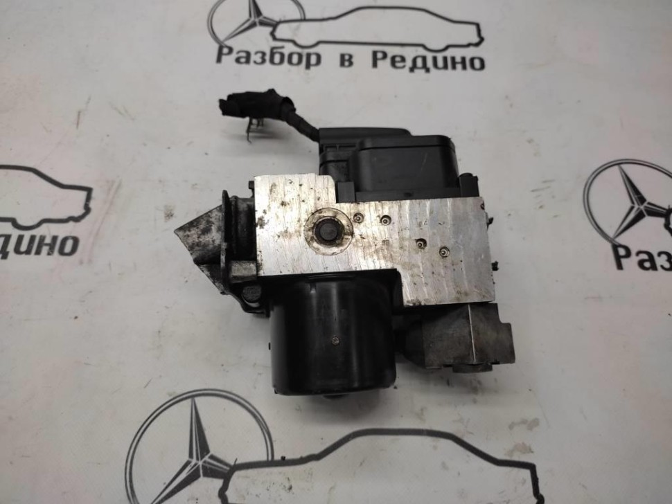 Блок ABS MERCEDES-BENZ S-класс W220 (1998 - 2005) фото 1 — Разборка Мерседес