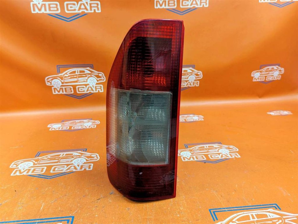 Фонарь задний левый MERCEDES-BENZ Sprinter W901-905 (1995 - 2006) фото 1 — Разборка Мерседес