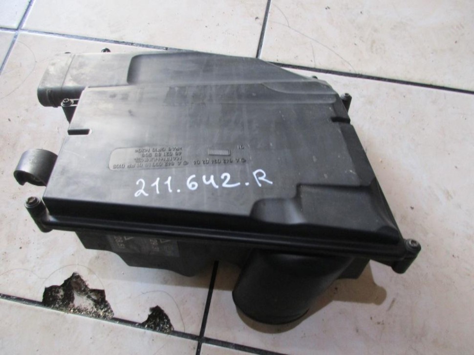 Корпус воздушного фильтра MERCEDES-BENZ E-класс W211/S211 рестайлинг (2006 - 2009) фото 1 — Разборка Мерседес