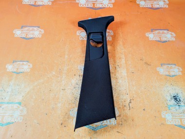 Накладка средней стойки MERCEDES-BENZ GLC-класс X253 рестайлинг (2019 - 2025) &mdash; Разборка Мерседес