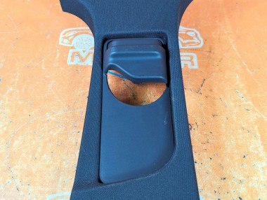 Накладка средней стойки MERCEDES-BENZ GLC-класс X253 рестайлинг (2019 - 2025) &mdash; Разборка Мерседес