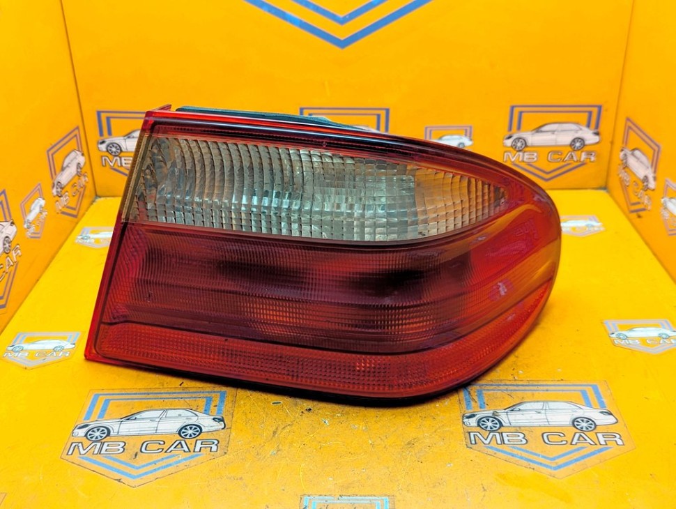 Фонарь задний правый MERCEDES-BENZ E-класс W210/S210 рестайлинг (1999 - 2003) E 200 2.0 MT (163 л.с.) фото 1 &mdash; Разборка Мерседес