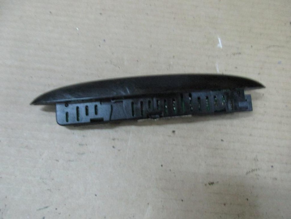 Индикатор парктроника MERCEDES-BENZ E-класс W211/S211 (2002 - 2006) фото 1 — Разборка Мерседес