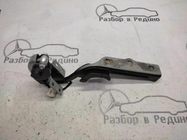 Петля складной крыши MERCEDES-BENZ CLK-класс C208/A208 рестайлинг (1999 - 2003) — Разборка Мерседес