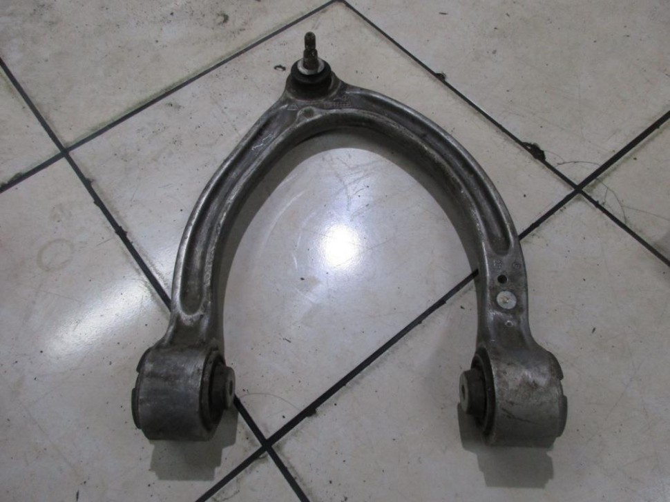 Рычаг передний верхний MERCEDES-BENZ S-класс W221 рестайлинг (2009 - 2013) фото 1 — Разборка Мерседес