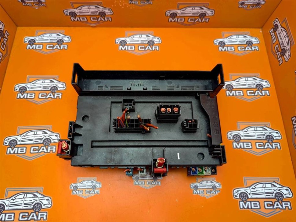 Блок предохранителей MERCEDES-BENZ S-класс W221 (2005 - 2009) фото 1 — Разборка Мерседес