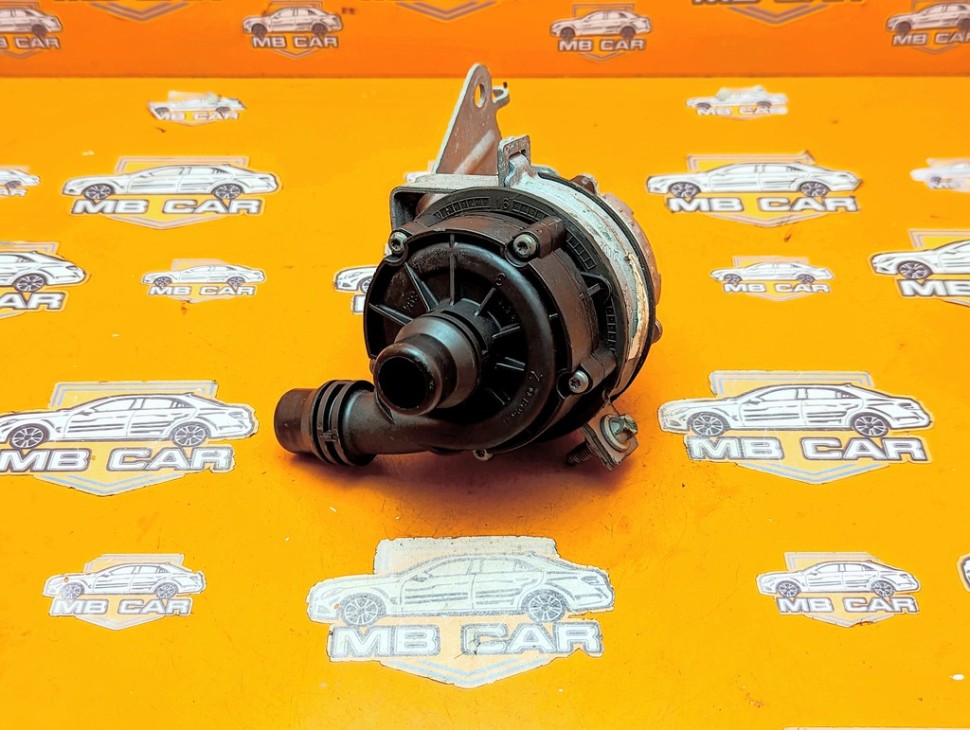 Насос циркуляционный MERCEDES-BENZ C-класс W205/S205/C205/A205 (2014 - 2018) фото 1 — Разборка Мерседес