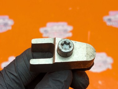 Кронштейн крепления форсунок MERCEDES-BENZ S-класс W220 (1998 - 2005) &mdash; Разборка Мерседес