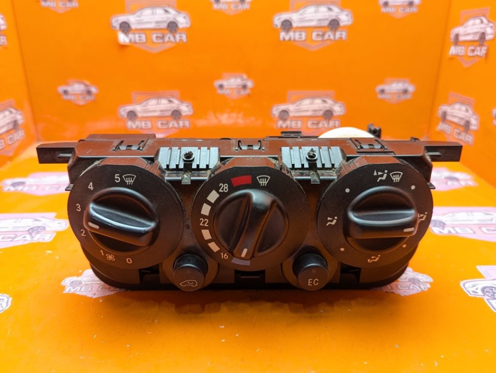 Панель управления климатом MERCEDES-BENZ A-класс W168 рестайлинг (2001 - 2004) фото 1 &mdash; Разборка Мерседес