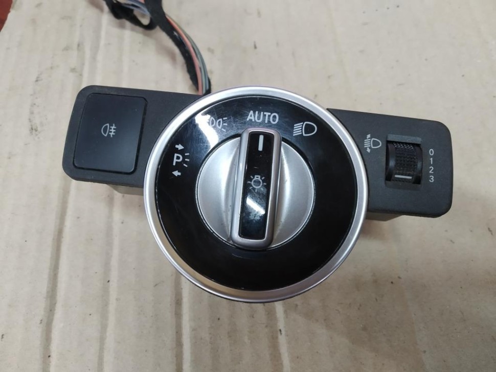 Переключатель света MERCEDES-BENZ C-класс W204/S204/С204 рестайлинг (2011 - 2015) фото 1 — Разборка Мерседес