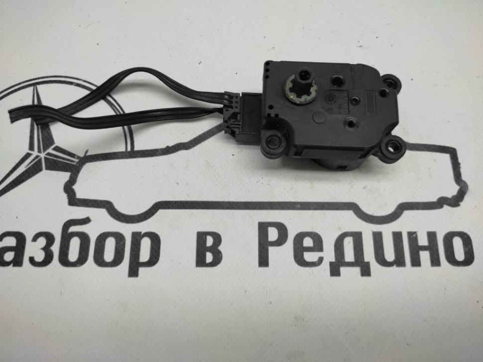 Сервоприводы печки MERCEDES-BENZ C-класс W203/S203/CL203 (2000 - 2004) фото 1 — Разборка Мерседес