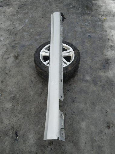 Порог пластиковый левый MERCEDES-BENZ C-класс W203/S203/CL203 (2000 - 2004) — Разборка Мерседес