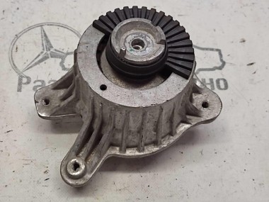 Опора двигателя MERCEDES-BENZ C-класс W205/S205/C205/A205 рестайлинг (2018 - 2023) — Разборка Мерседес