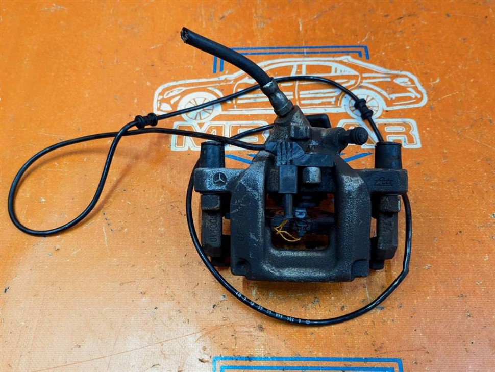 Суппорт задний правый MERCEDES-BENZ C-класс W204/S204 (2006 - 2011) фото 1 — Разборка Мерседес