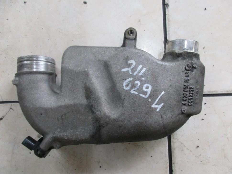 Патрубок впускного коллектора MERCEDES-BENZ E-класс W211/S211 рестайлинг (2006 - 2009) фото 1 — Разборка Мерседес