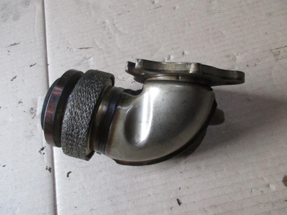 Трубка рециркуляции ОГ MERCEDES-BENZ E-класс W211/S211 (2002 - 2006) фото 1 — Разборка Мерседес