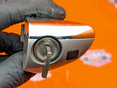 Личинки дверей MERCEDES-BENZ S-класс W220 (1998 - 2005) &mdash; Разборка Мерседес