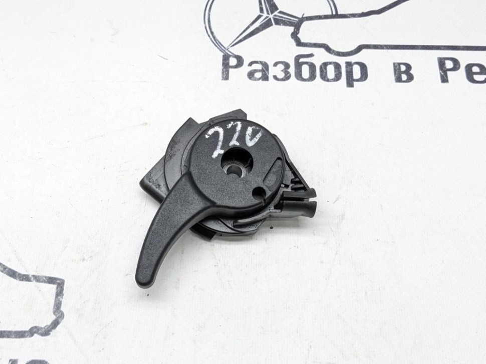 Ручка открытия капота MERCEDES-BENZ S-класс W220 рестайлинг (2002 - 2005) фото 1 — Разборка Мерседес