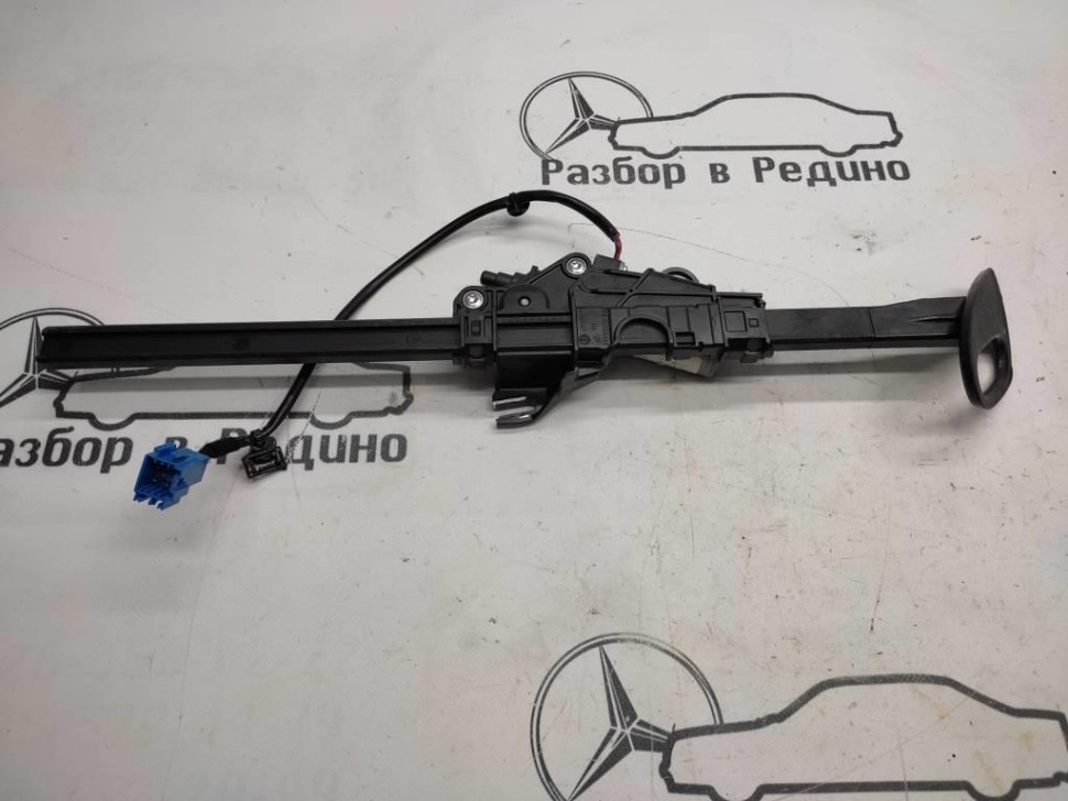 Подаватель ремня MERCEDES-BENZ C-класс W205/S205/C205/A205 (2014 - 2018) фото 1 — Разборка Мерседес