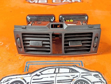 Воздуховод центральный MERCEDES-BENZ C-класс W204/S204 (2006 - 2011) &mdash; Разборка Мерседес