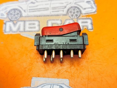Кнопка аварийной сигнализации MERCEDES-BENZ E-класс W124/S124/C124/A124 (1984 - 1997) — Разборка Мерседес
